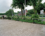 842565 Afbeelding van enkele soorten moderne fietsklemmen geplaatst bij het Mobilion (Groenewoudsedijk 2a) te Utrecht.